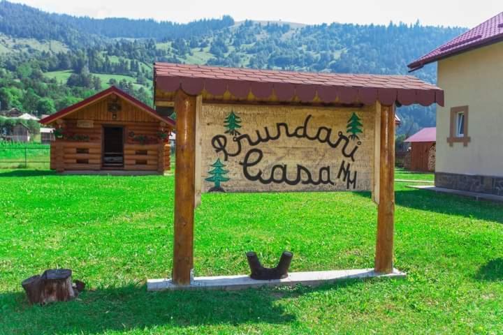 Hotel Casa Prundari Nicu Si Mirela Poiana Teiului Esterno foto