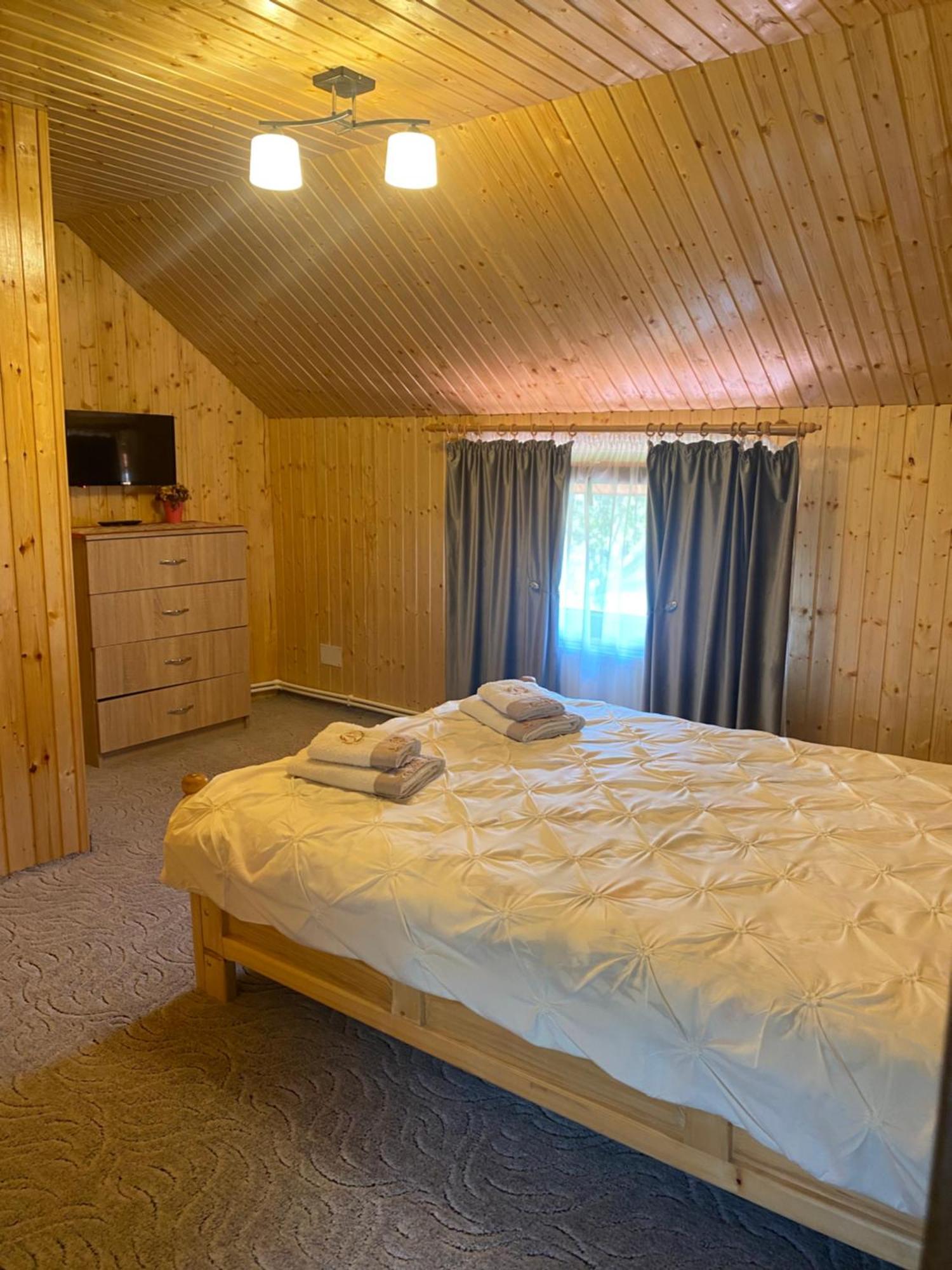Hotel Casa Prundari Nicu Si Mirela Poiana Teiului Esterno foto